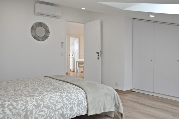 2 chambres, bureau, fer et planche à repasser, Wi-Fi