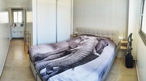 2 habitaciones, tabla de planchar con plancha y wifi gratis 