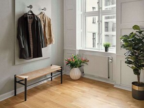 Interior - Spacious Two-Bedroom Apartment for 6 (København)