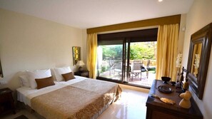 3 slaapkamers, een kluis op de kamer, een strijkplank/strijkijzer