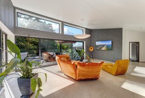 Cobertura exclusiva | Área de estar | TV de tela plana