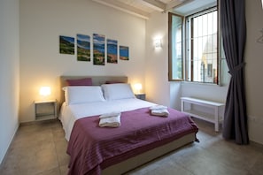 3 chambres, bureau, lit parapluie, Wi-Fi
