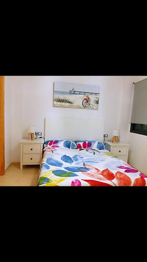 2 habitaciones, tabla de planchar con plancha, internet y ropa de cama 