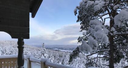 Newly built mountain cottage with wonderful views