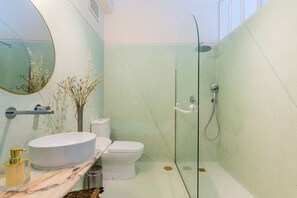 Hair dryer - UNIQUE DUPLEX PENTHOUSE & FREE PARKING (Porto)