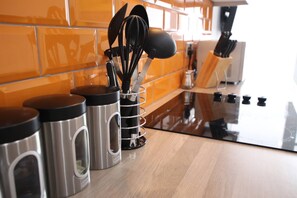 Unclassified image, 4 of 10, button - The Hebden Apartment 205 (Halifax)