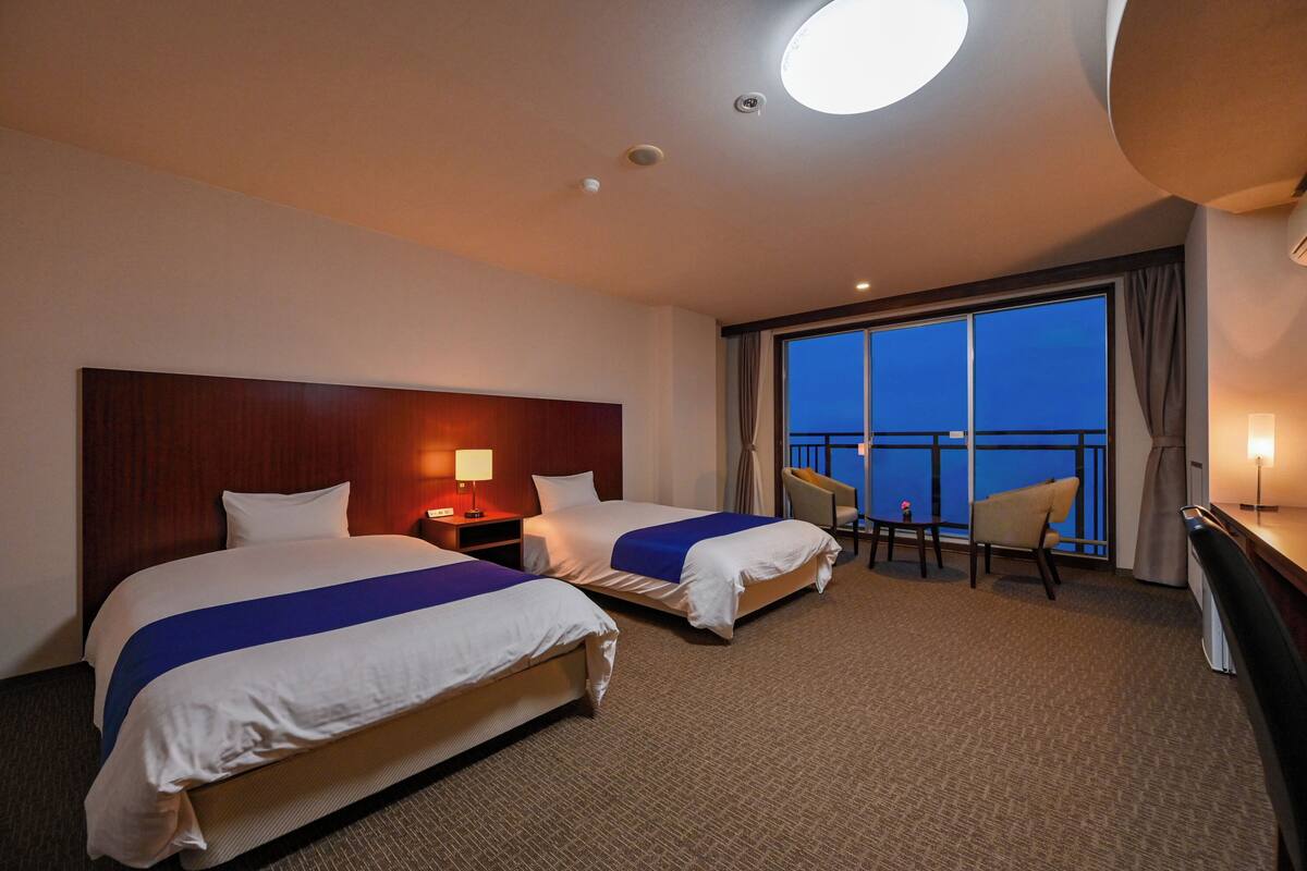 Twin Room, Ocean View | Free WiFi
