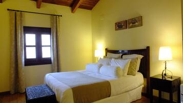 17 quartos, cofres nos quartos, ferros/tábuas de passar roupa