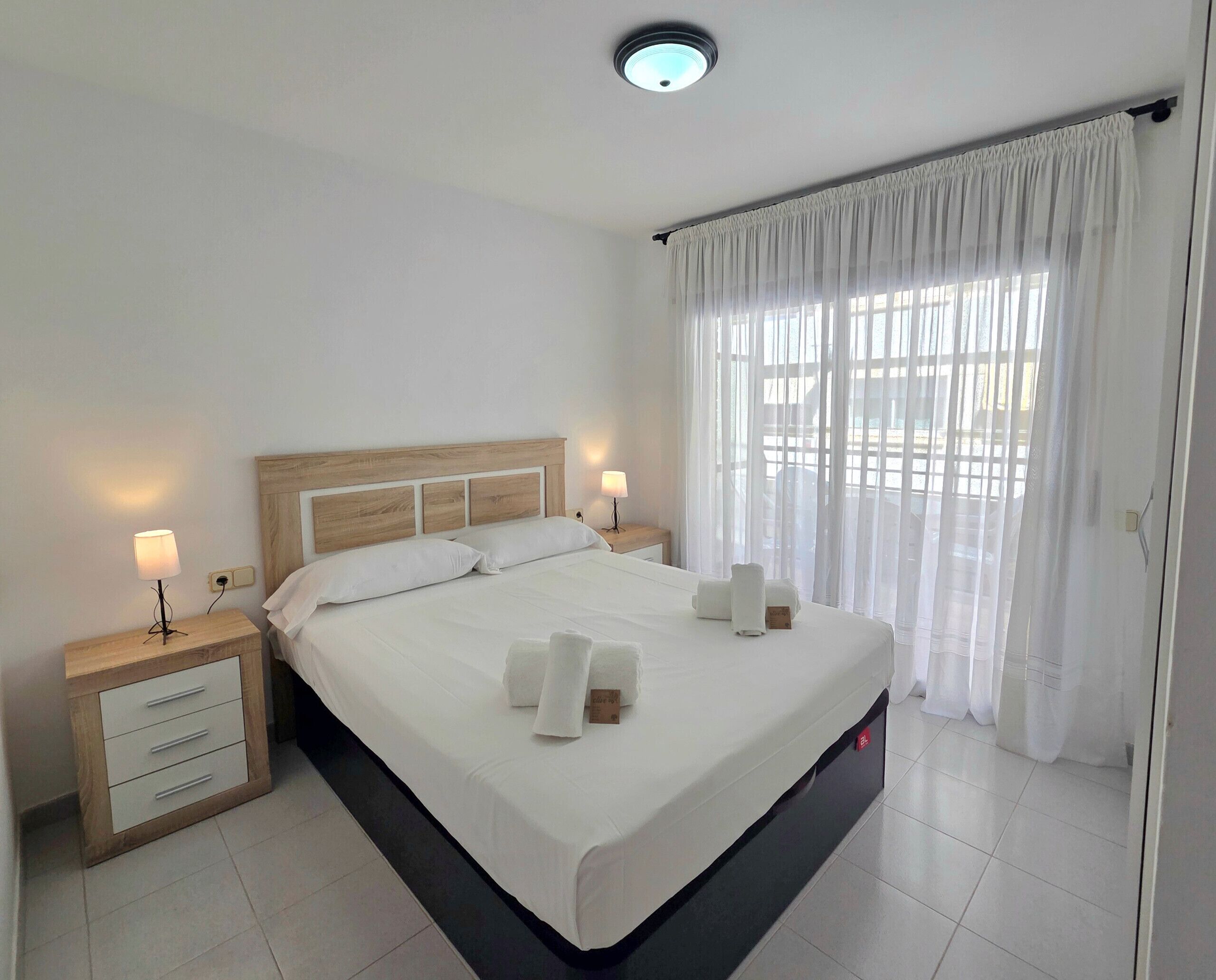 2 dormitorios, tabla de planchar con plancha, wifi gratis y ropa de cama
