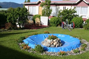 Property grounds - Hostal Alamo Patagonico (Natales)