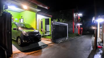 Free self parking