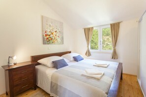 4 bedrooms, iron/ironing board, WiFi, bed sheets - Villa Paradise village in Tucepi, private pool (Tucepi)