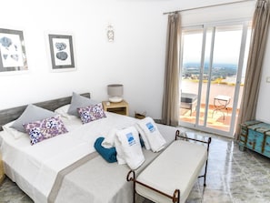 5 camere, ferro/asse da stiro, Wi-Fi, lenzuola