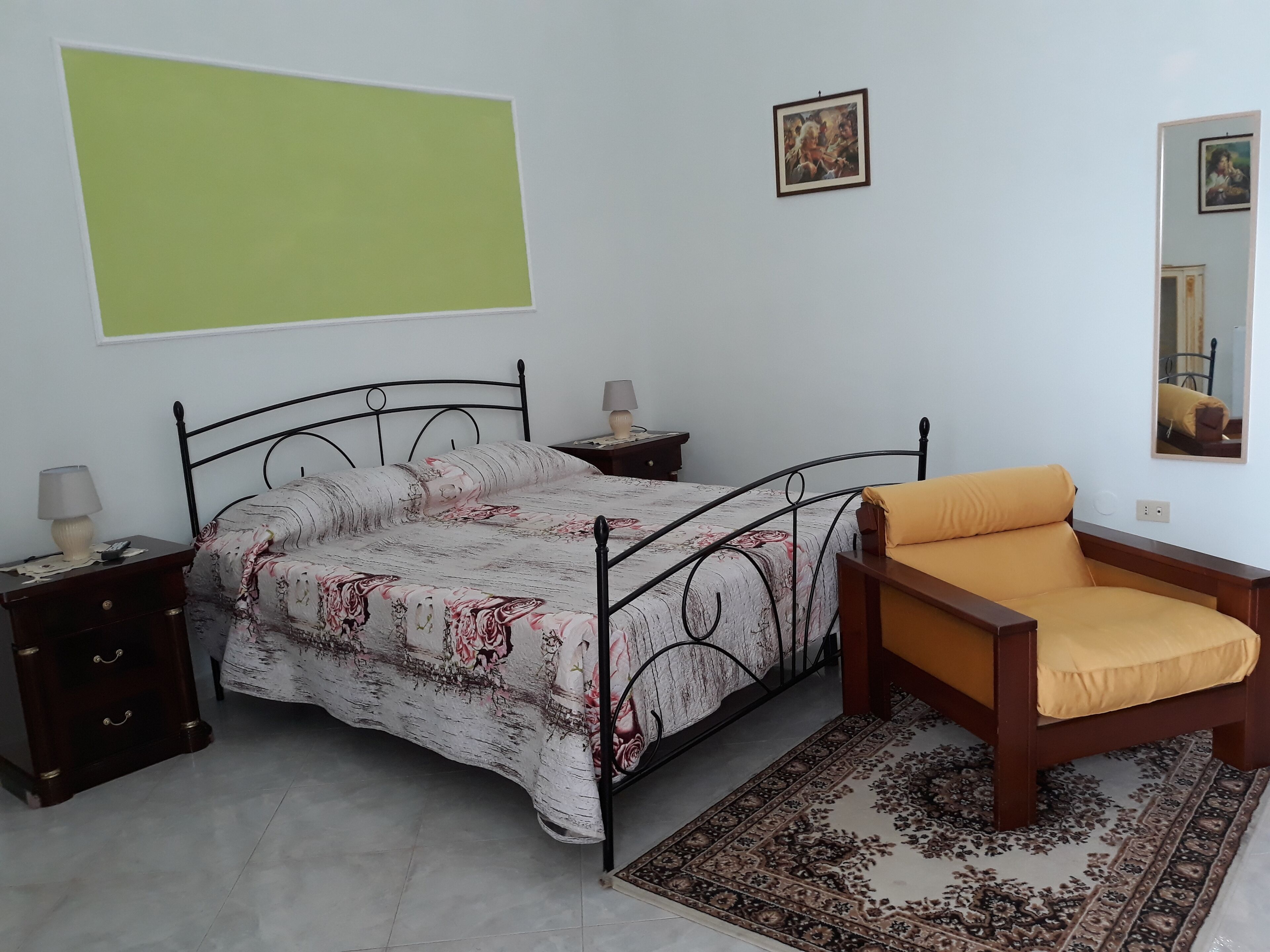 1 chambre, bureau, Wi-Fi gratuit, draps fournis