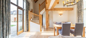 Vintage Barn Conversion near Faringdon