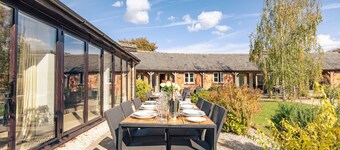 Vintage Barn Conversion near Faringdon