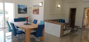 Apartment (A2) | Dining - Apartment Penthouse by the sea - Vrboska - Island Hvar (Jelsa)