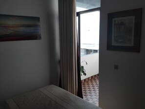 1 bedroom, Internet
