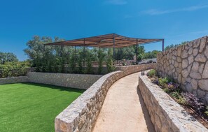 Property grounds - 3 bedroom stunning home in Krk (Krk)