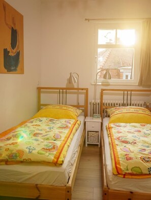 1 chambre, fer et planche Ă repasser, Internet gratuit