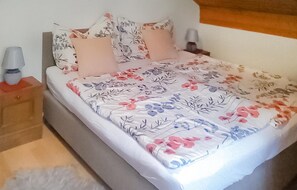 4 bedrooms, travel cot, free WiFi, bed sheets - Ferienwohnung in Fresach (Fresach)