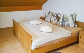 4 bedrooms, travel cot, free WiFi, bed sheets - Ferienwohnung in Fresach (Fresach)