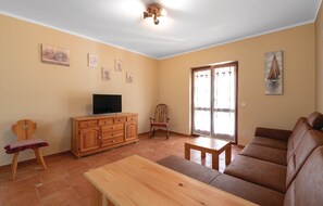 TV - 3 bedroom beautiful home in Krnica (Krnica)