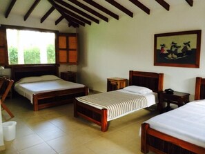 Free WiFi, bed sheets - Finca Hotel La Joya (Calarcá)