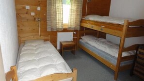 2 bedrooms