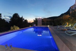 Pool - Villa Levanda *** villa in Makarska, private pool (Makarska)