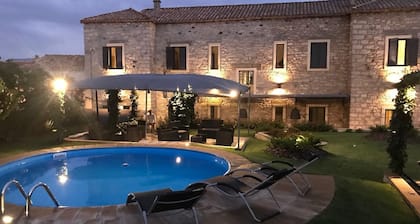 Holiday house Gesturi for 1 - 10 persons with 5 bedrooms - Castle