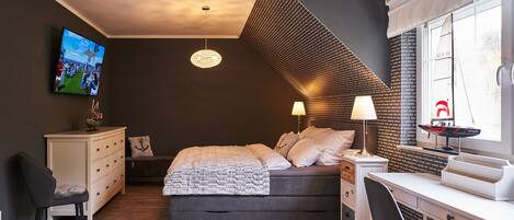 3 slaapkamers, een strijkplank/strijkijzer, wifi