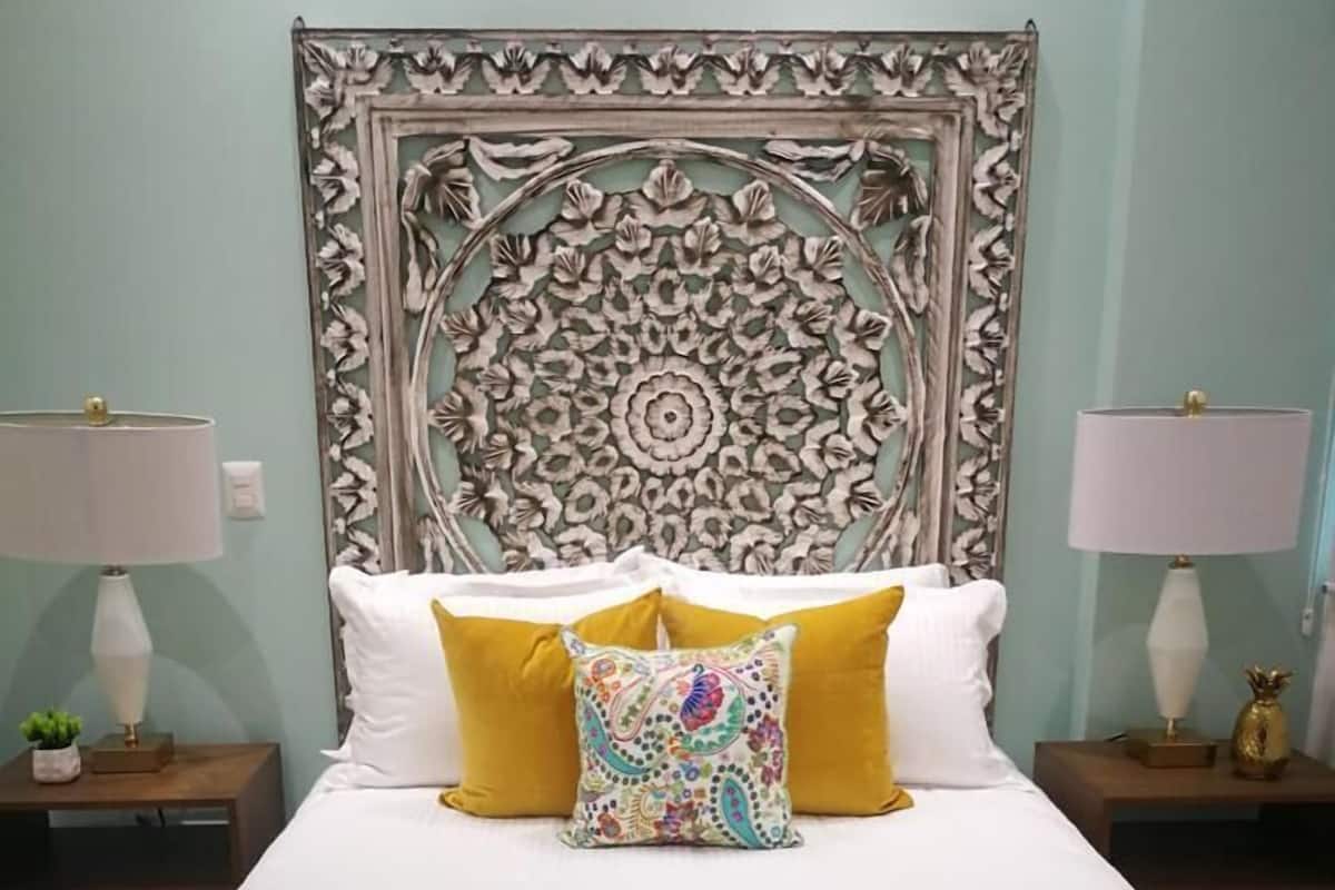 Condo luxueux | Literie de qualité, couette en duvet, fer et planche à repasser