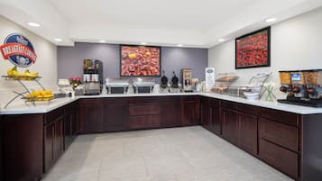 Sudah termasuk sarapan prasmanan setiap hari