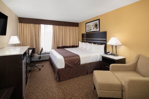 Deluxe Single Room | Premium bedding, pillowtop beds, individually decorated, desk - Baymont Inn   By Wyndham (Hammond)