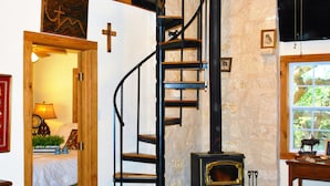 Lorene House Vacation Home | Living area | Fireplace - Glory Hills Ranch (Pipe Creek)