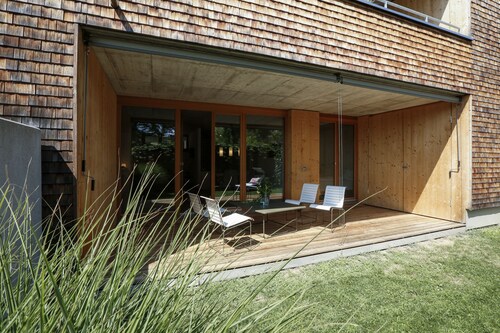 Modern apartment with garden