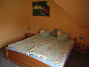 2 Schlafzimmer, Reisekinderbett, WLAN