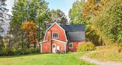 Amazing home in årjäng with WiFi