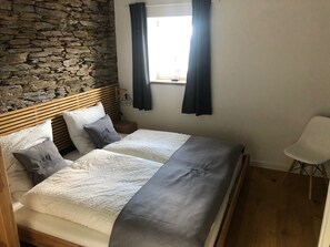 2 Schlafzimmer, Bügeleisen/Bügelbrett, Reisekinderbett, kostenloses WLAN