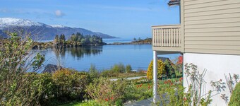 1 roms nydelig leilighet i Svortevik