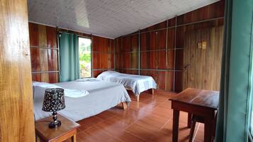 Traditional Triple Room | In-room safe, blackout drapes, bed sheets, wheelchair access