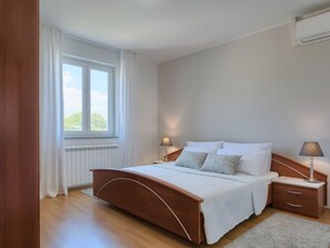 2 bedrooms, Internet