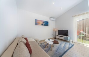 Smart TV - 1 bedroom stunning apartment in Smrika (Smrika)