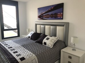 3 Schlafzimmer, Bügeleisen/Bügelbrett, Reisekinderbett, kostenloses WLAN