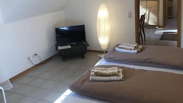 1 habitación, wifi y ropa de cama