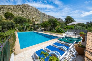 Pool - Villa Piedra with Fantastic Garden, Pool, Mountain View, Air Conditioning & Wi-Fi; Parking Available (Pollensa)