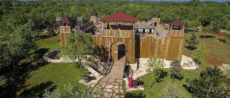 المنشأة من الخارج