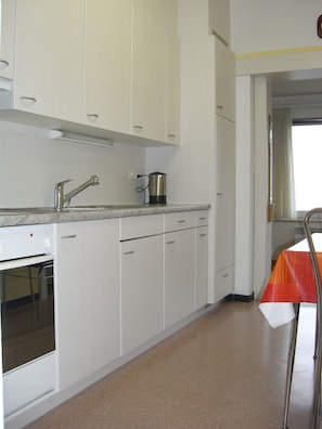 Fridge, stovetop, toaster