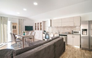 Interior - Luxurious home in Neoric (Neoric)